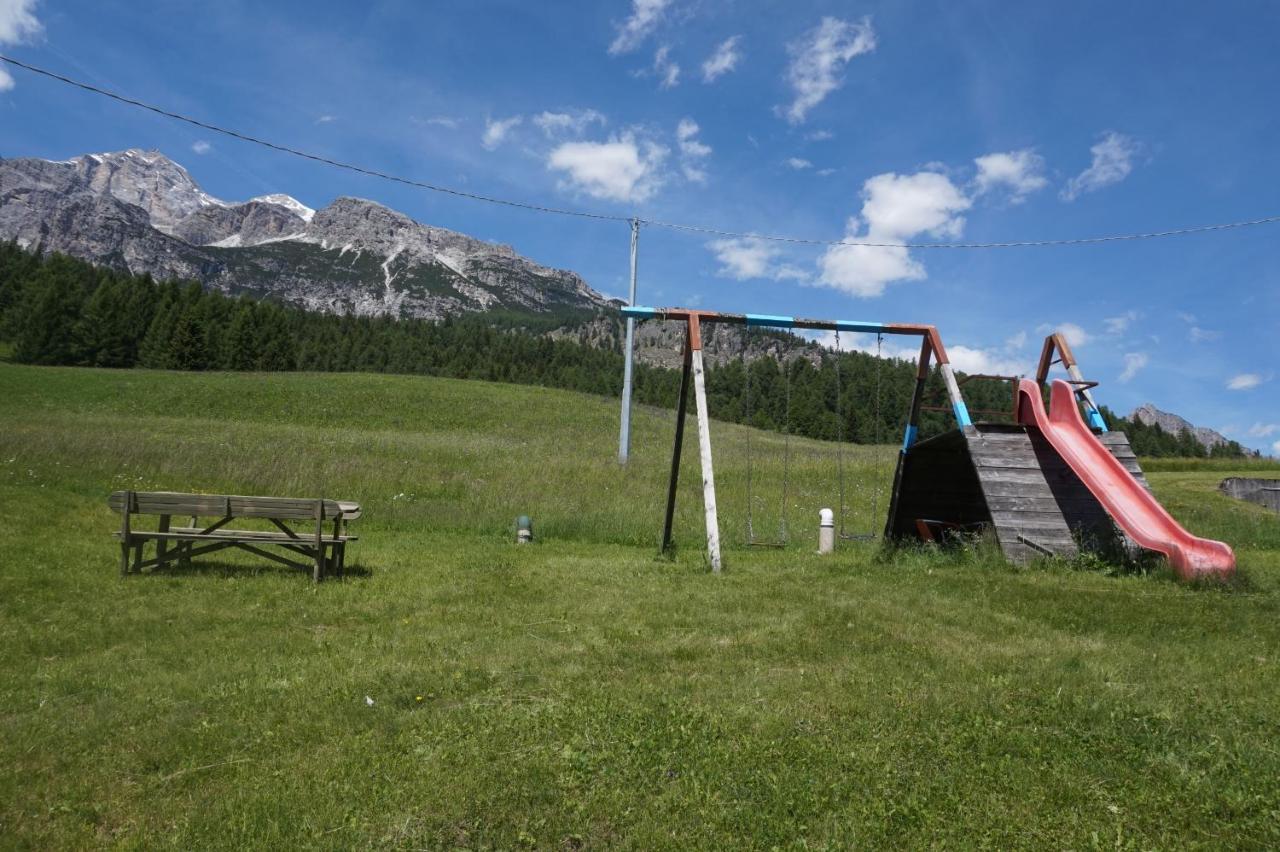 Cadin Apartment Cortina dʼAmpezzo Kültér fotó